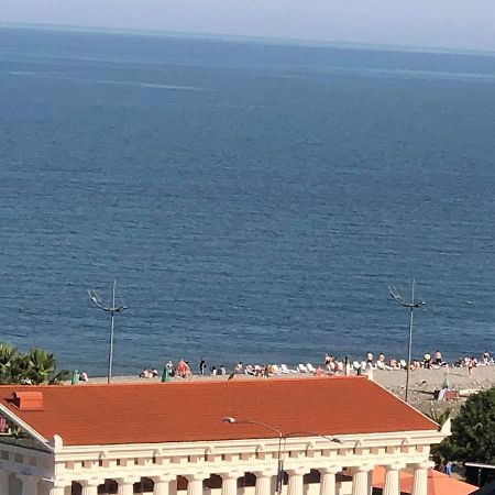 Apartment Sea Tower Khimshiashvili 15 Batumi Exterior photo